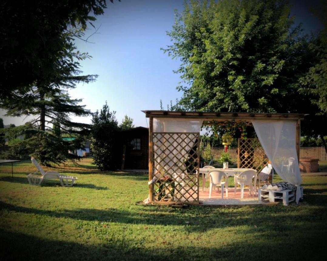 Alice'S Room By Casolare Isabella Ponsacco Exterior foto