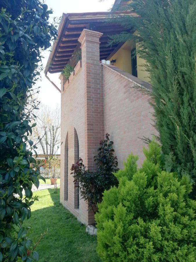 Alice'S Room By Casolare Isabella Ponsacco Exterior foto