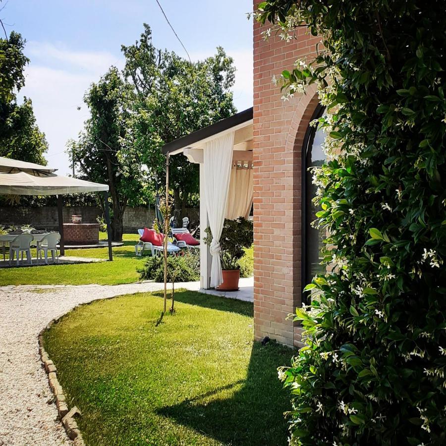 Alice'S Room By Casolare Isabella Ponsacco Exterior foto